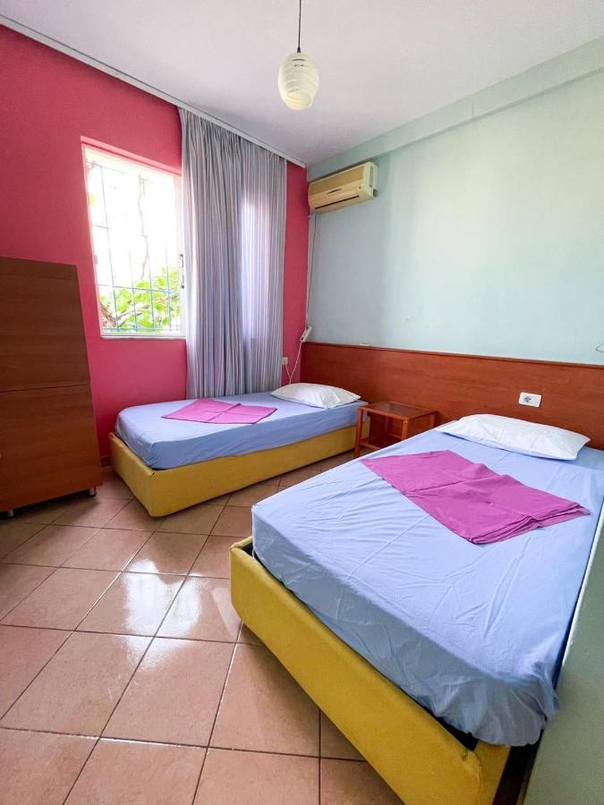 Hostel Andrey Sarande Exterior photo