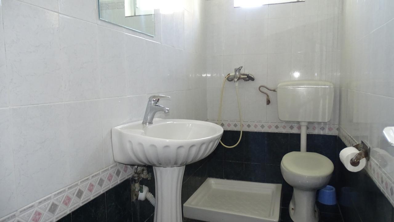 Hostel Andrey Sarande Exterior photo